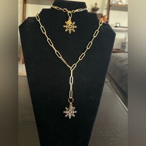 New Chanel Gold Snowflake Pendant Necklace & bracelet set nwot paperclip chains